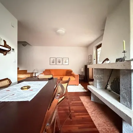 アパート Vista Mozzafiato Sulle Dolomiti Friulane フォルニ・ディ・ソプラ